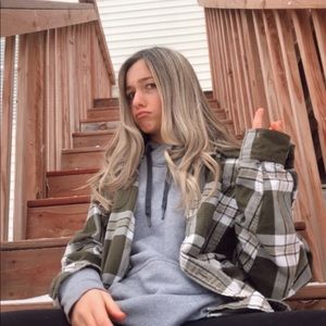 Meet your Posher, Layla